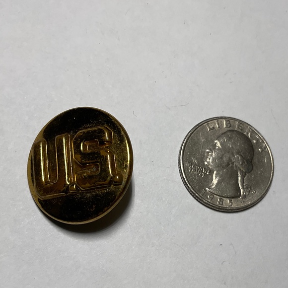 Vintage US Army Collar Pin 1 inch diameter - Picture 2 of 4